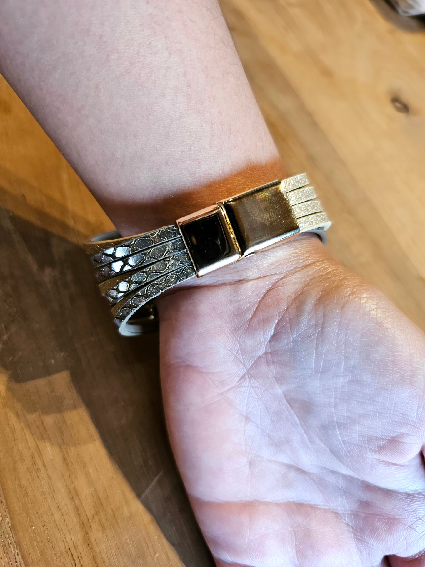 Angrek Bracelet