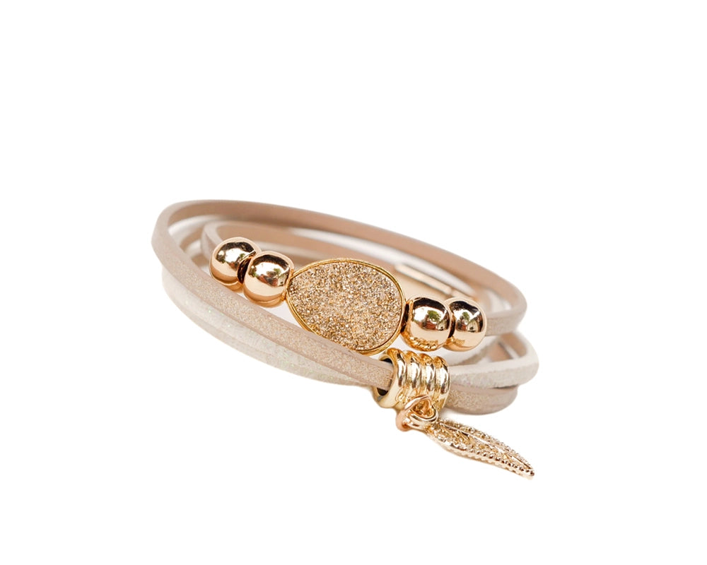 <tc>Nude Bracelet</tc>
