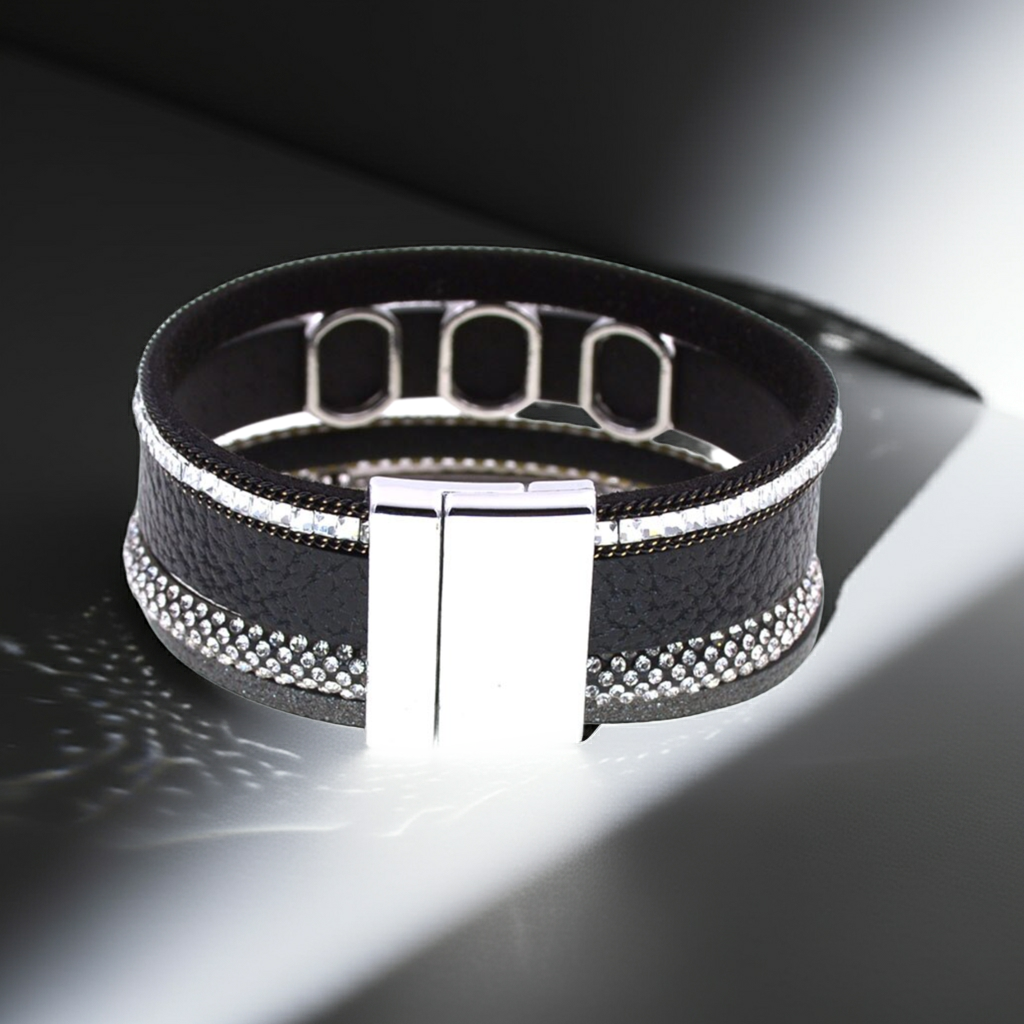 <tc>Amy Bracelet</tc>