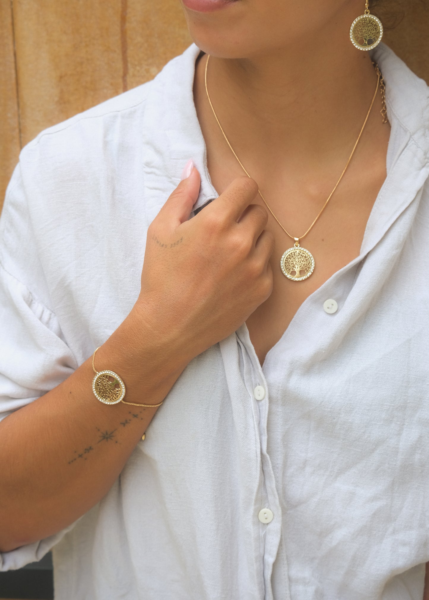 <transcy>Gelang Life</transcy>