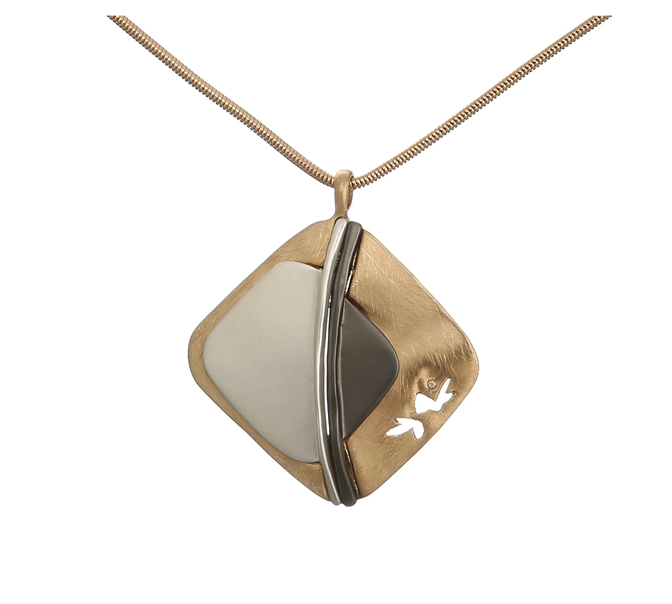 Kuad Necklace