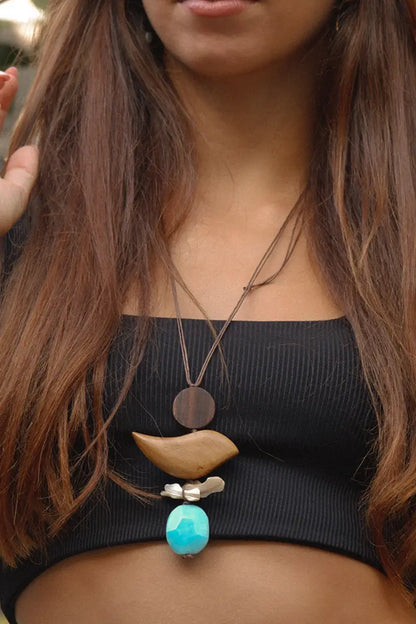 <tc>Burung Kayu Necklace</tc>
