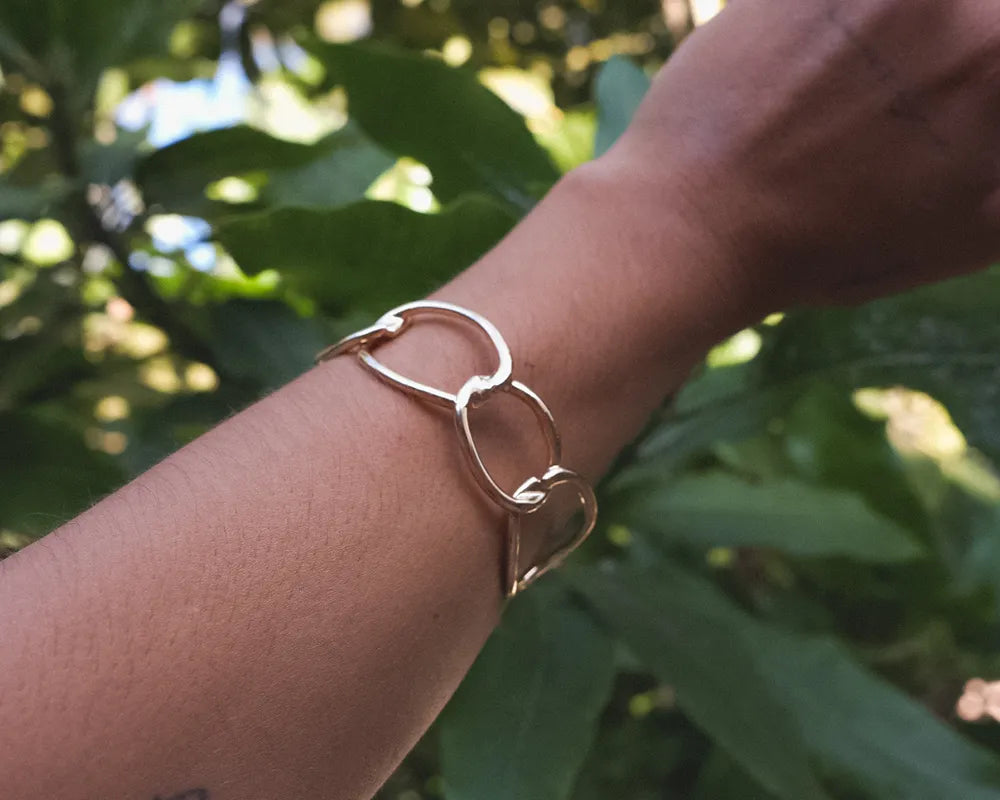 <tc>Gelang Gothic</tc>