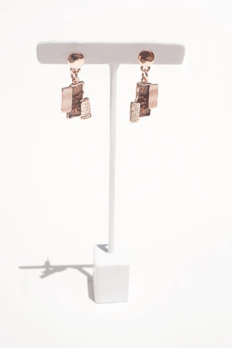 <tc>Anting Rose</tc>