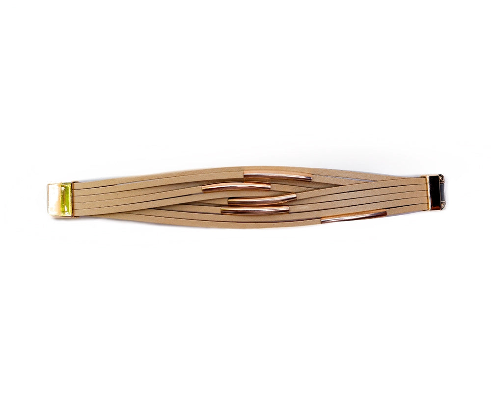 <transcy>Tali Gelang</transcy>
