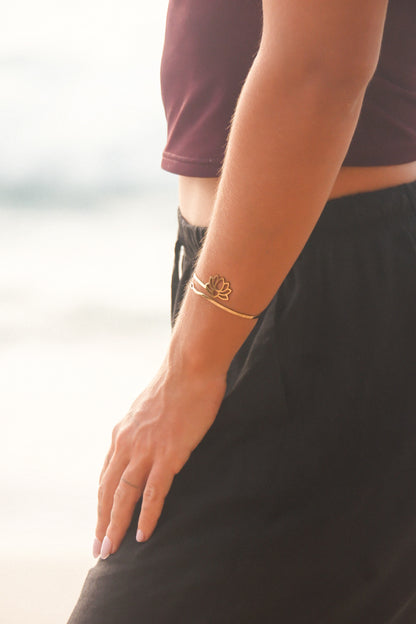 Lotus Golden Cuff