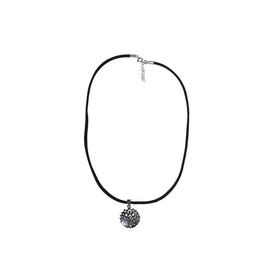Pili Silver Pendant
