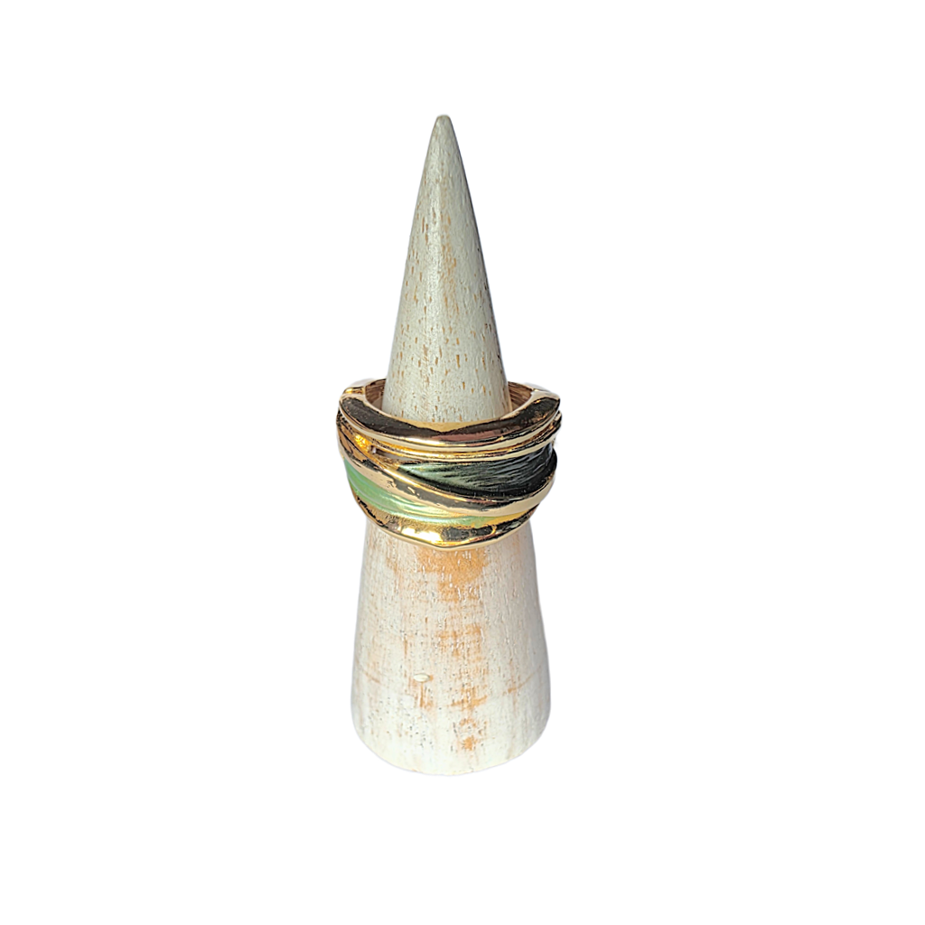 <tc>Breeze Ring</tc>