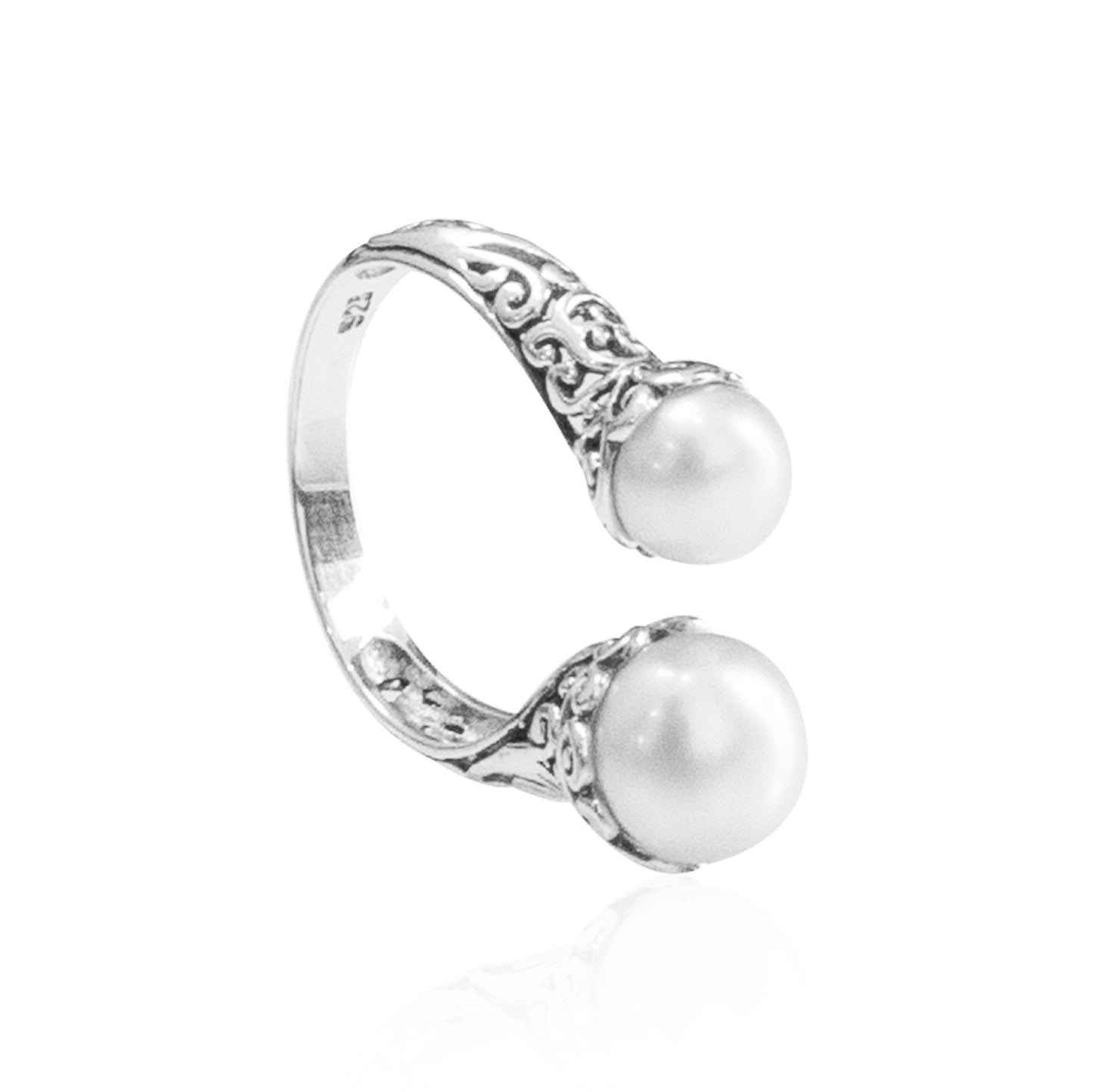 <transcy>Cincin Stella</transcy>